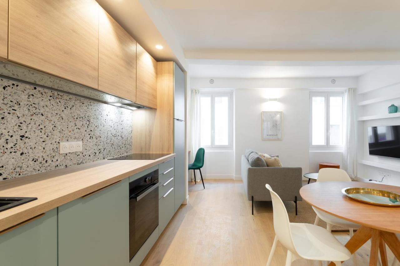 Appartement T3 ** Balcon ** Vieux Port ** Centre